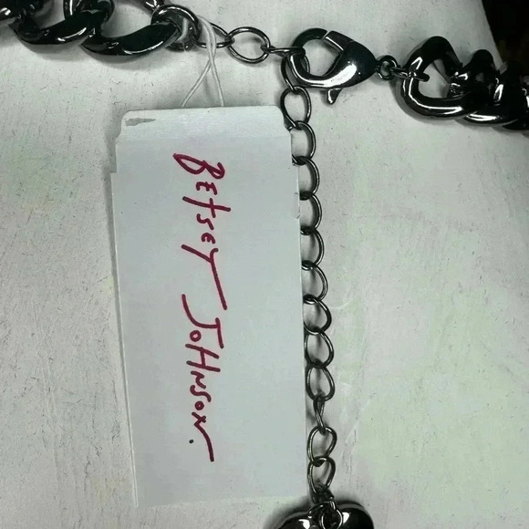 Betsy Johnson Christmas Holiday sparkly red pave crystals bows necklace. - Picture 8 of 10